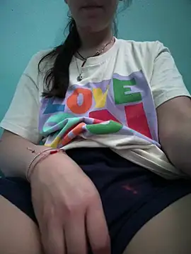 Snapshot of rossana99_ chatting on June 21, 2026, 11:05 am rossana99 online show from June 21, 2026, 11:05 am