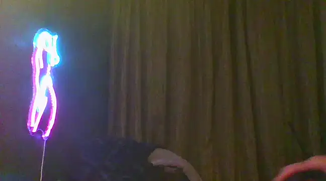 Snapshot of renegade_vyxxen chatting on February 7, 2025, 10:08 am renegade vyxxen online show from February 7, 2025, 10:08 am