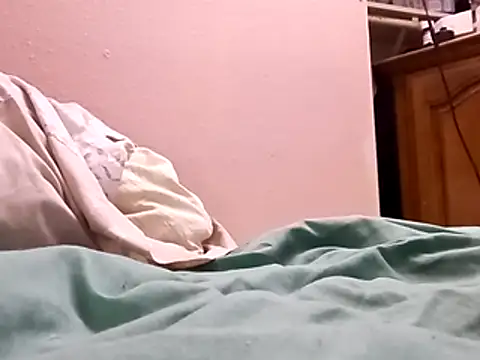 Snapshot of Blkstylion chatting on December 15, 2025, 6:14 pm Blkstylion online show from December 15, 2025, 6:14 pm