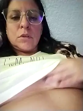 LucifernandaSw online show from April 20, 2026, 1:30 am