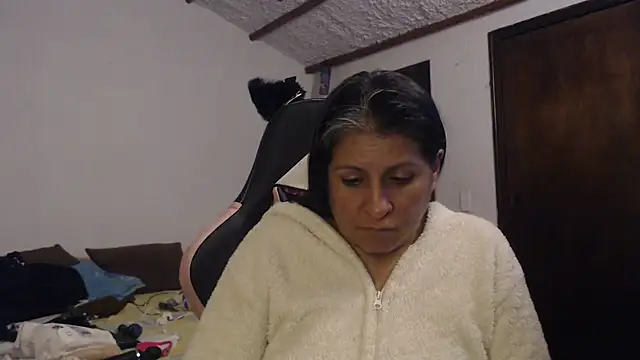 LucifernandaSw online show from May 29, 2026, 8:53 am