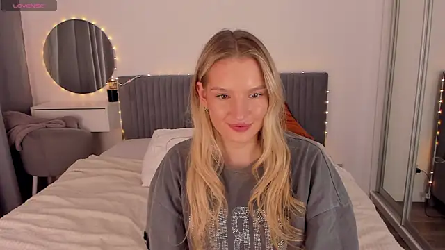 Snapshot of CassieRayss chatting on April 29, 2026, 1:15 pm CassieRayss online show from April 29, 2026, 1:15 pm