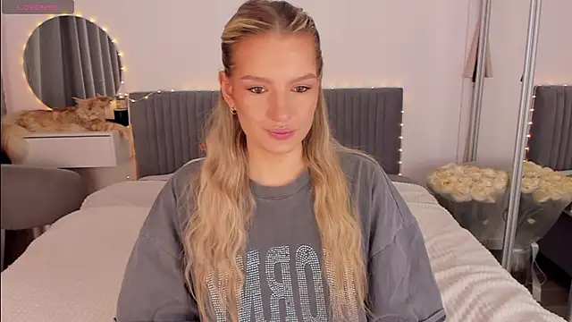 CassieRayss online show from March 28, 2026, 10:38 am