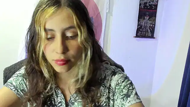 Snapshot of Liherz chatting on March 26, 2026, 3:27 am Liherz online show from March 26, 2026, 3:27 am