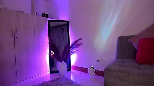 Snapshot of martina_duque_ chatting on February 27, 2025, 3:40 am martina duque online show from February 27, 2025, 3:40 am