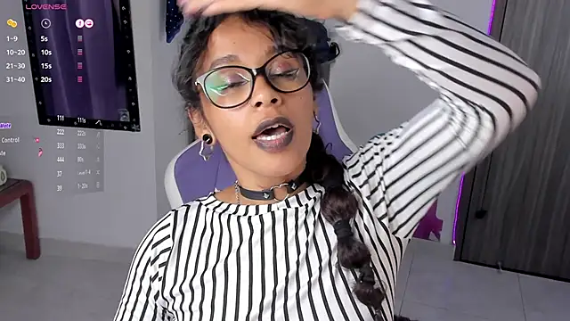 Snapshot of Lips_SaraSofia2 chatting on February 5, 2025, 3:45 am Lips SaraSofia2 online show from February 5, 2025, 3:45 am