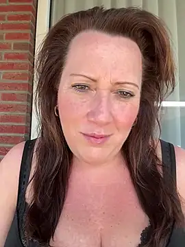 Snapshot of xsexycurvymilf chatting on March 7, 2025, 12:12 pm xsexycurvymilf online show from March 7, 2025, 12:12 pm