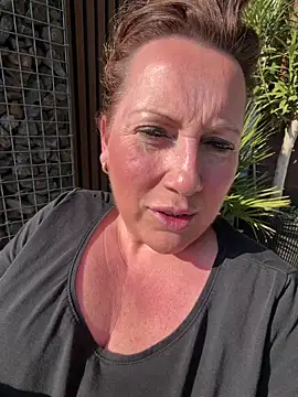 Snapshot of xsexycurvymilf chatting on March 19, 2026, 2:06 pm xsexycurvymilf online show from March 19, 2026, 2:06 pm