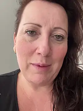 Snapshot of xsexycurvymilf chatting on February 12, 2025, 1:06 pm xsexycurvymilf online show from February 12, 2025, 1:06 pm