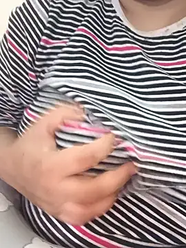  Redwine  online show from February 28, 2025, 5:59 pm