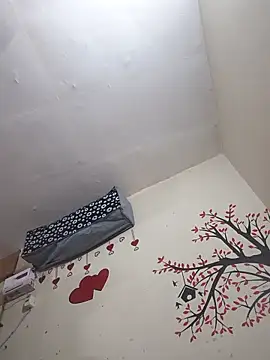  Redwine  online show from March 13, 2026, 12:54 pm