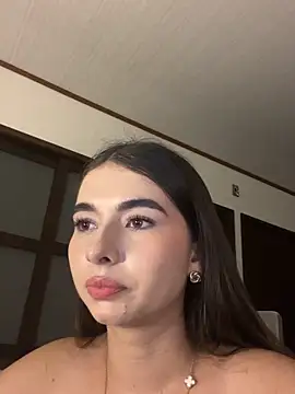 Coralinee 01 online show from December 21, 2025, 12:57 am