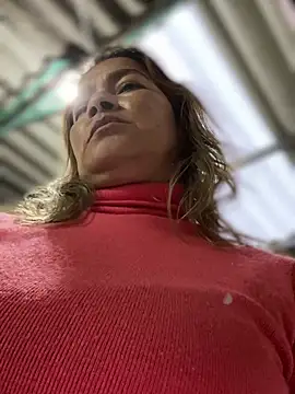 Snapshot of Jlo_69 chatting on March 11, 2025, 10:42 pm Jlo 69 online show from March 11, 2025, 10:42 pm