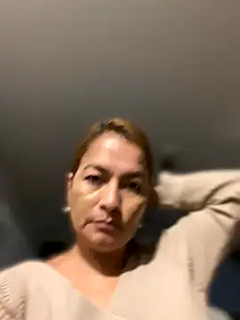 Snapshot of Jlo_69 chatting on October 11, 2025, 11:28 pm Jlo 69 online show from October 11, 2025, 11:28 pm