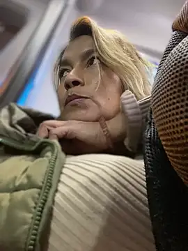 Snapshot of Jlo_69 chatting on March 20, 2025, 11:34 pm Jlo 69 online show from March 20, 2025, 11:34 pm