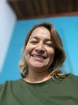 Snapshot of Jlo_69 chatting on February 14, 2025, 12:09 am Jlo 69 online show from February 14, 2025, 12:09 am