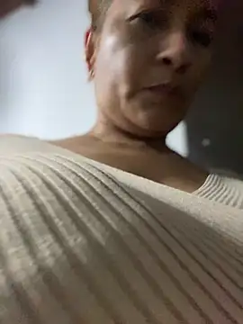 Snapshot of Jlo_69 chatting on September 30, 2025, 3:12 am Jlo 69 online show from September 30, 2025, 3:12 am