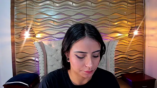 Andreita Jones online show from October 18, 2025, 1:02 pm