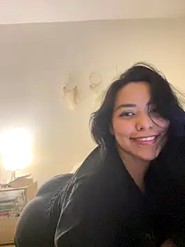 Snapshot of PetitLumiere chatting on December 3, 2024, 4:10 am PetitLumiere online show from December 3, 2024, 4:10 am