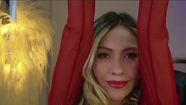 Ammy Castro online show from November 14, 2025, 9:18 pm