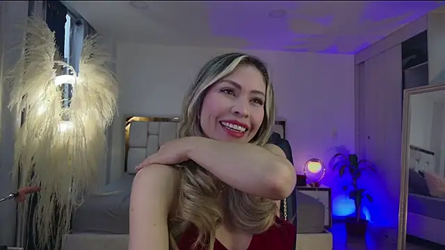 Ammy Castro online show from November 15, 2025, 9:19 pm