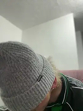 Snapshot of Scott_sex7 chatting on February 25, 2026, 3:51 am Scott sex7 online show from February 25, 2026, 3:51 am