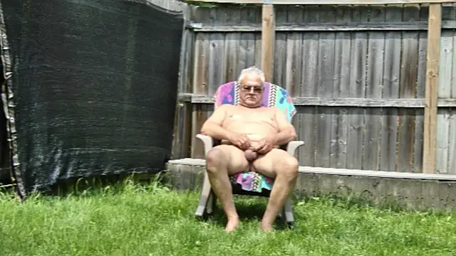 ButtCrackShowing-OOPS online show from July 8, 2026, 6:52 pm