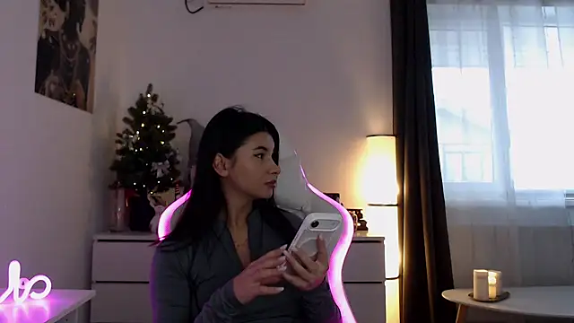 Simply the best online show from December 17, 2025, 1:38 pm