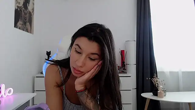 Simply the best online show from September 19, 2025, 11:58 am