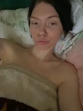 Snapshot of Lisaaa_Alisa chatting on November 17, 2025, 10:41 am Lisaaa Alisa online show from November 17, 2025, 10:41 am