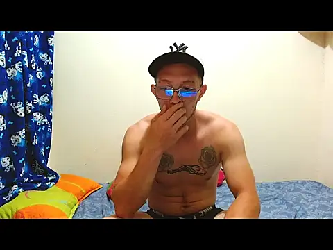 Snapshot of king-Randal chatting on September 10, 2025, 3:38 am king-Randal online show from September 10, 2025, 3:38 am