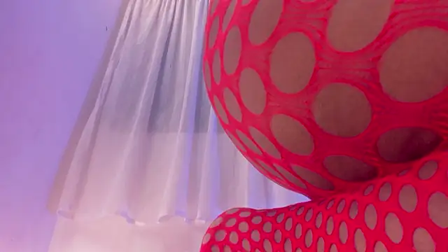 Snapshot of Sexyshantal_ chatting on January 5, 2025, 7:49 pm Sexyshantal online show from January 5, 2025, 7:49 pm