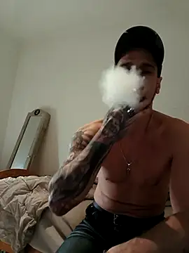 emilioxxxy online show from March 12, 2026, 11:20 pm