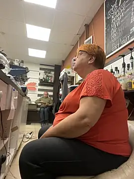 Snapshot of Klio5678 chatting on October 29, 2025, 7:51 am Klio5678 online show from October 29, 2025, 7:51 am