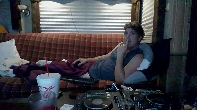 Snapshot of lateniter chatting on November 29, 2025, 11:10 am lateniter online show from November 29, 2025, 11:10 am