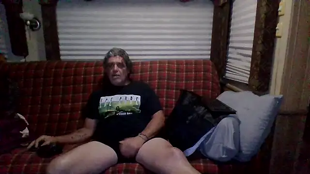 lateniter online show from May 17, 2026, 4:12 am
