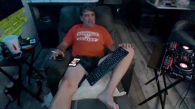 Snapshot of lateniter chatting on September 16, 2025, 4:13 am lateniter online show from September 16, 2025, 4:13 am