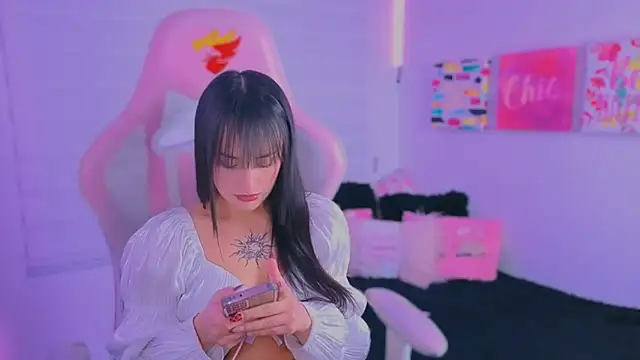 Snapshot of Sara__Ramirez chatting on September 27, 2025, 12:39 am Sara  Ramirez online show from September 27, 2025, 12:39 am