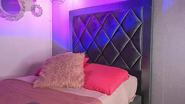 Snapshot of ashley_brend chatting on February 1, 2026, 1:04 am ashley brend online show from February 1, 2026, 1:04 am