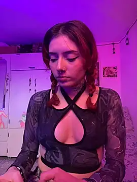 LiliJones  online show from March 13, 2025, 8:43 pm