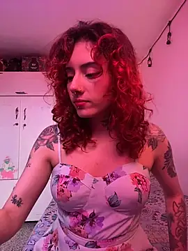 LiliJones  online show from March 14, 2025, 5:35 pm