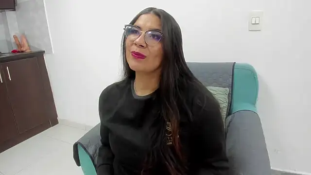 Snapshot of Luna_Dumont chatting on November 29, 2025, 11:21 am Luna Dumont online show from November 29, 2025, 11:21 am