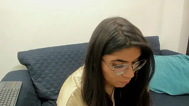 Snapshot of Luna_Dumont chatting on September 27, 2025, 8:59 pm Luna Dumont online show from September 27, 2025, 8:59 pm