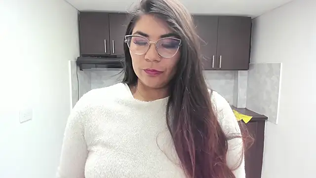 Snapshot of Luna_Dumont chatting on October 21, 2025, 11:20 am Luna Dumont online show from October 21, 2025, 11:20 am