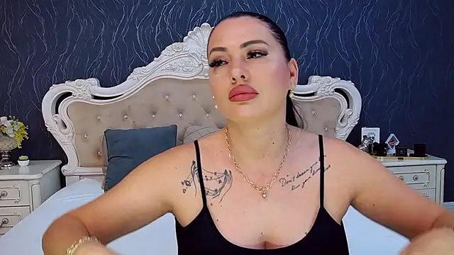 Lauren Saint online show from September 27, 2025, 7:36 am