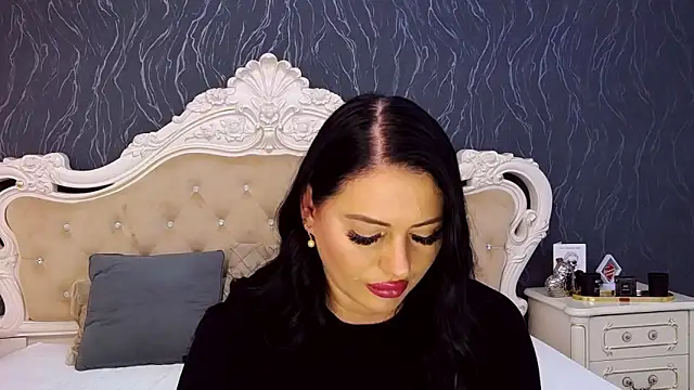 Lauren Saint online show from September 28, 2025, 8:10 am