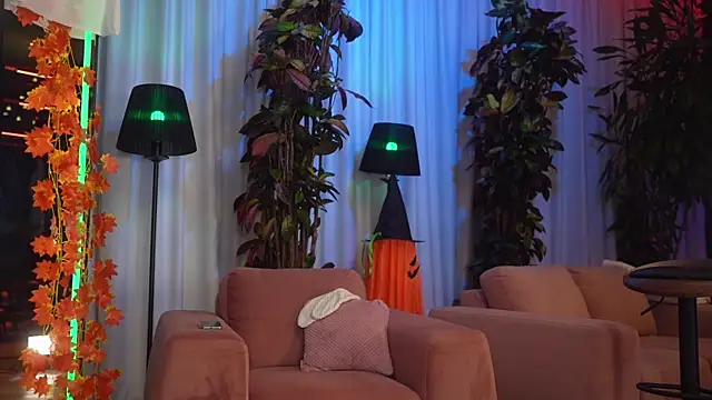 Snapshot of eva_fashionista chatting on October 30, 2025, 6:49 pm eva fashionista online show from October 30, 2025, 6:49 pm