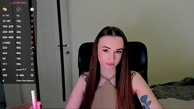 Snapshot of Kimmberr chatting on November 28, 2025, 4:23 am Kimmberr online show from November 28, 2025, 4:23 am