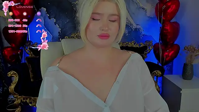 Snapshot of CocoSecretss chatting on February 17, 2025, 10:40 am CocoSecretss online show from February 17, 2025, 10:40 am