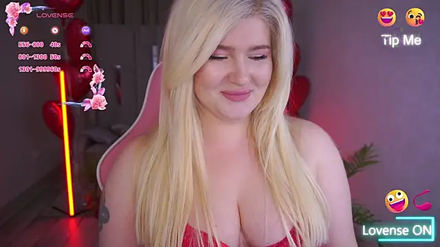 Snapshot of CocoSecretss chatting on February 14, 2025, 5:25 pm CocoSecretss online show from February 14, 2025, 5:25 pm